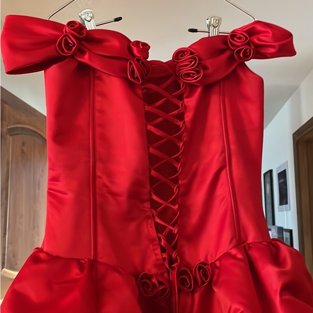 Wedding/ formal/ prom dress